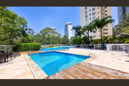 Apartamento à venda com 223m², 3 quartos e 4 vagasÁrea comum - Piscina