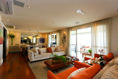 Apartamento à venda com 223m², 3 quartos e 4 vagasSala 