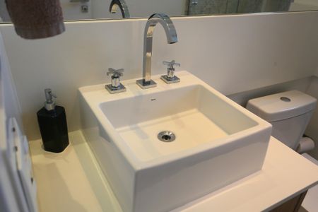 Apartamento à venda com 223m², 3 quartos e 4 vagasBanheiro da Suíte 1