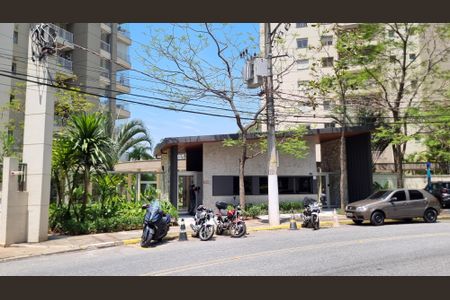 Apartamento à venda com 223m², 3 quartos e 4 vagasFachada