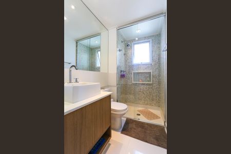 Apartamento à venda com 223m², 3 quartos e 4 vagasBanheiro da Suíte 1