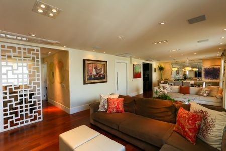 Apartamento à venda com 223m², 3 quartos e 4 vagasSala 