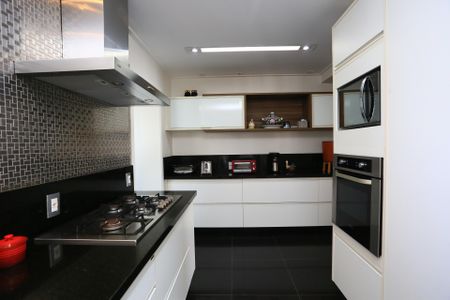Apartamento à venda com 223m², 3 quartos e 4 vagascozinha 
