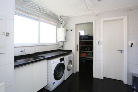 Apartamento à venda com 223m², 3 quartos e 4 vagasÁrea de Serviço