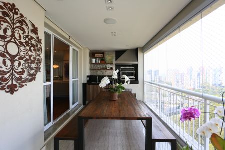 Apartamento à venda com 223m², 3 quartos e 4 vagasvaranda