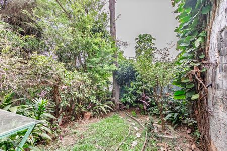 Casa à venda com 300m², 3 quartos e 2 vagasQuintal