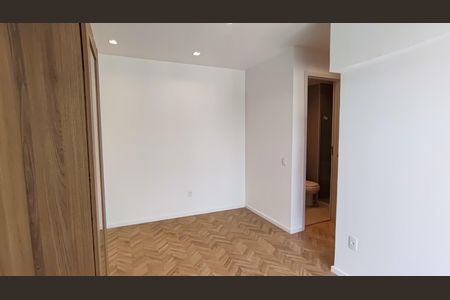 Sala de apartamento para alugar com 2 quartos, 48m² em Barra Olímpica, Rio de Janeiro