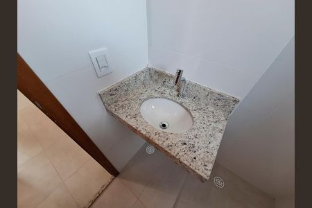 Apartamento à venda com 34m², 2 quartos e sem vaga Apartamento à venda com 34m², 2 quartos e sem vagaBanheiro