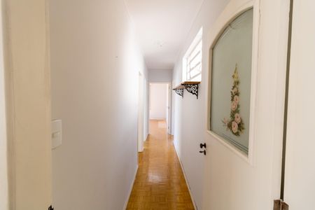 Corredor de apartamento à venda com 3 quartos, 114m² em Medianeira, Porto Alegre