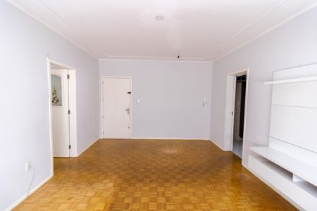 Apartamento à venda com 114m², 3 quartos e sem vaga Apartamento à venda com 114m², 3 quartos e sem vagaSala