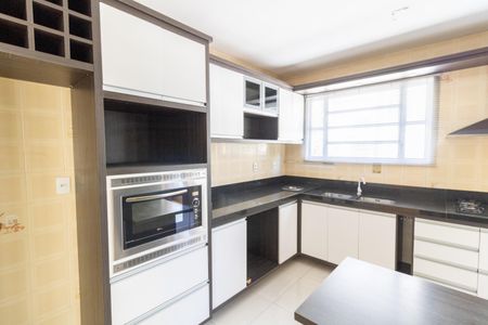 Apartamento à venda com 114m², 3 quartos e sem vaga Apartamento à venda com 114m², 3 quartos e sem vagaCozinha