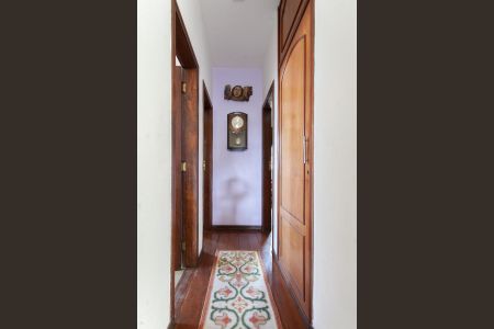 Apartamento à venda com 120m², 3 quartos e 2 vagas Apartamento à venda com 120m², 3 quartos e 2 vagasCorredor