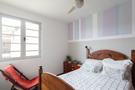 Apartamento à venda com 120m², 3 quartos e 2 vagas Apartamento à venda com 120m², 3 quartos e 2 vagasSuíte