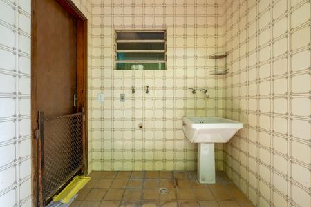 Casa para alugar com 163m², 3 quartos e 3 vagas Casa para alugar com 163m², 3 quartos e 3 vagasÁrea de Serviço