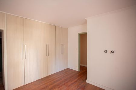 Apartamento à venda com 95m², 3 quartos e 2 vagas Apartamento à venda com 95m², 3 quartos e 2 vagasQUARTO SUÍTE