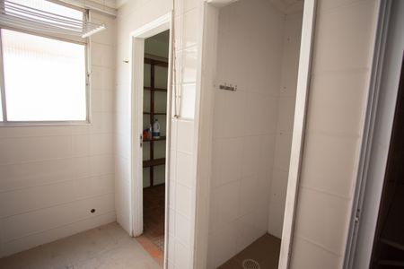 Apartamento à venda com 95m², 3 quartos e 2 vagas Apartamento à venda com 95m², 3 quartos e 2 vagasÁREA DE SERVIÇO
