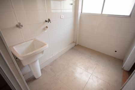 Apartamento à venda com 95m², 3 quartos e 2 vagas Apartamento à venda com 95m², 3 quartos e 2 vagasÁREA DE SERVIÇO