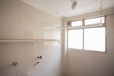 Apartamento à venda com 95m², 3 quartos e 2 vagas Apartamento à venda com 95m², 3 quartos e 2 vagasÁREA DE SERVIÇO