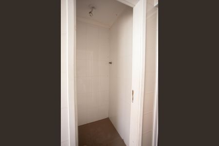 Apartamento à venda com 95m², 3 quartos e 2 vagas Apartamento à venda com 95m², 3 quartos e 2 vagasÁREA DE SERVIÇO