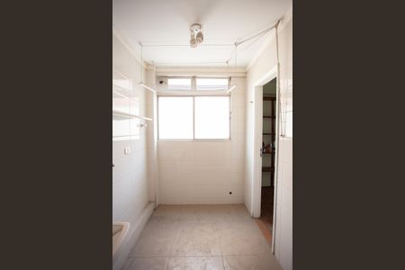 Apartamento à venda com 95m², 3 quartos e 2 vagas Apartamento à venda com 95m², 3 quartos e 2 vagasÁREA DE SERVIÇO