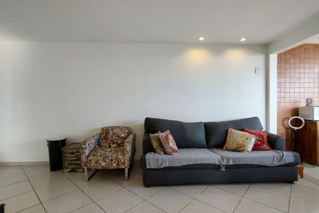 Apartamento à venda com 142m², 3 quartos e 2 vagas Apartamento à venda com 142m², 3 quartos e 2 vagasSala