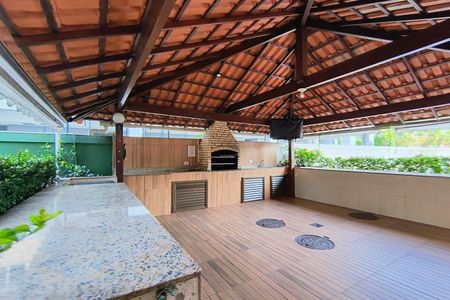 Apartamento à venda com 142m², 3 quartos e 2 vagas Apartamento à venda com 142m², 3 quartos e 2 vagasÁrea comum - Churrasqueira