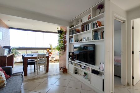 Apartamento à venda com 142m², 3 quartos e 2 vagas Apartamento à venda com 142m², 3 quartos e 2 vagasSala