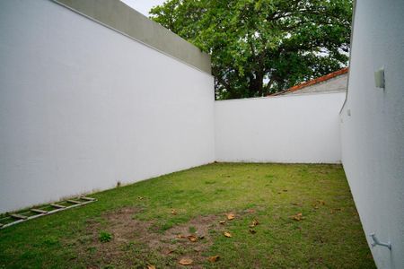 Casa à venda com 130m², 3 quartos e 2 vagas Casa à venda com 130m², 3 quartos e 2 vagasQuintal