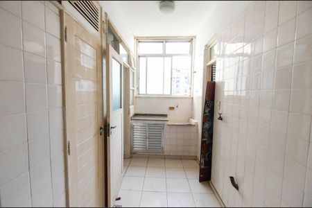 Apartamento à venda com 160m², 4 quartos e 1 vagaÁrea de Serviço