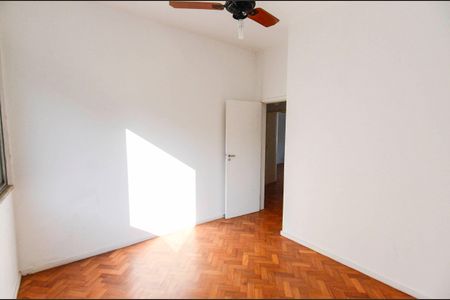 Apartamento à venda com 160m², 4 quartos e 1 vagaQuarto 2