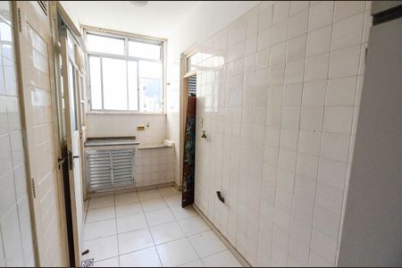 Apartamento à venda com 160m², 4 quartos e 1 vagaÁrea de Serviço