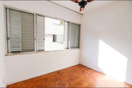 Apartamento à venda com 160m², 4 quartos e 1 vagaQuarto 2