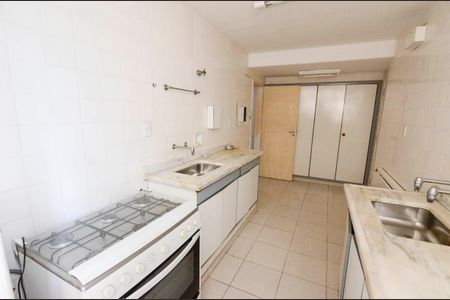 Apartamento à venda com 160m², 4 quartos e 1 vagaCozinha