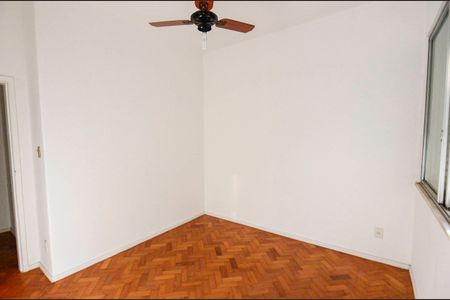 Apartamento à venda com 160m², 4 quartos e 1 vagaQuarto 2