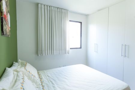 Apartamento à venda com 246m², 4 quartos e 3 vagasquarto 3