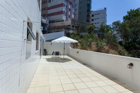 Apartamento à venda com 246m², 4 quartos e 3 vagasÁrea externa - privativa