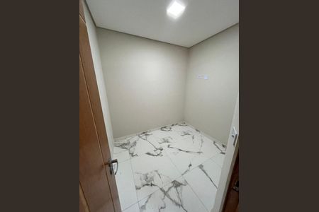 Apartamento à venda com 2 quartos, 34m² em Vila Tibiriçá, Santo André