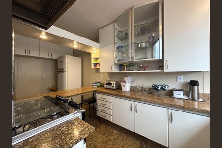 Apartamento à venda com 315m², 4 quartos e 3 vagasFoto 39