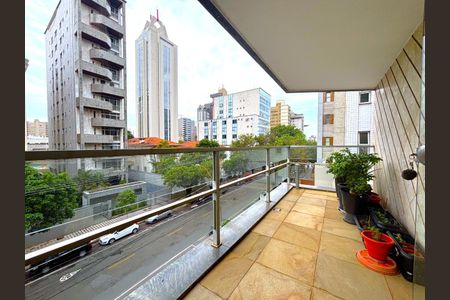 Apartamento à venda com 315m², 4 quartos e 3 vagasFoto 17