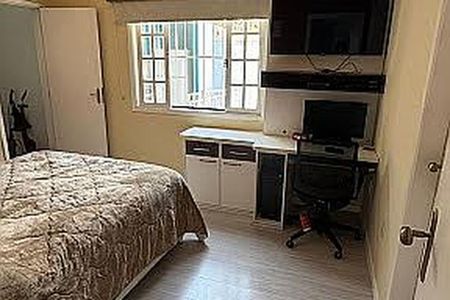 Casa à venda com 173m², 4 quartos e 4 vagas