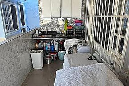 Casa à venda com 173m², 4 quartos e 4 vagas