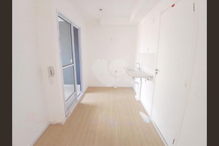 Apartamento à venda com 2 quartos, 34m² em Vila Pereira Barreto, São Paulo