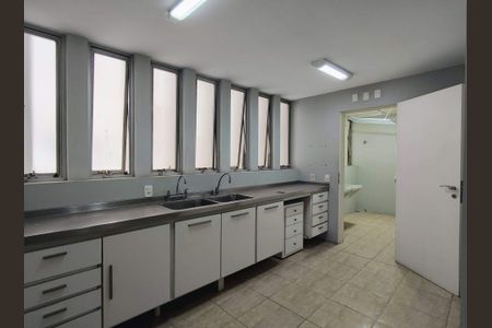 Apartamento à venda com 232m², 3 quartos e 3 vagas