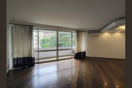 Apartamento à venda com 232m², 3 quartos e 3 vagas