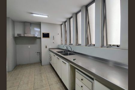 Apartamento à venda com 232m², 3 quartos e 3 vagas