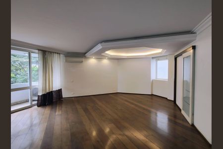 Apartamento à venda com 232m², 3 quartos e 3 vagas