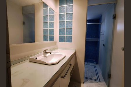 Apartamento à venda com 232m², 3 quartos e 3 vagas