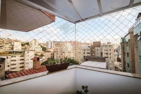 Apartamento à venda com 320m², 4 quartos e 2 vagas