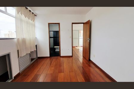 Apartamento à venda com 120m², 3 quartos e 1 vaga