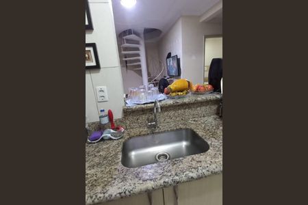 Apartamento à venda com 97m², 2 quartos e 1 vaga